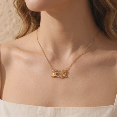 YLQ49051-NECKLACE lifestyle video