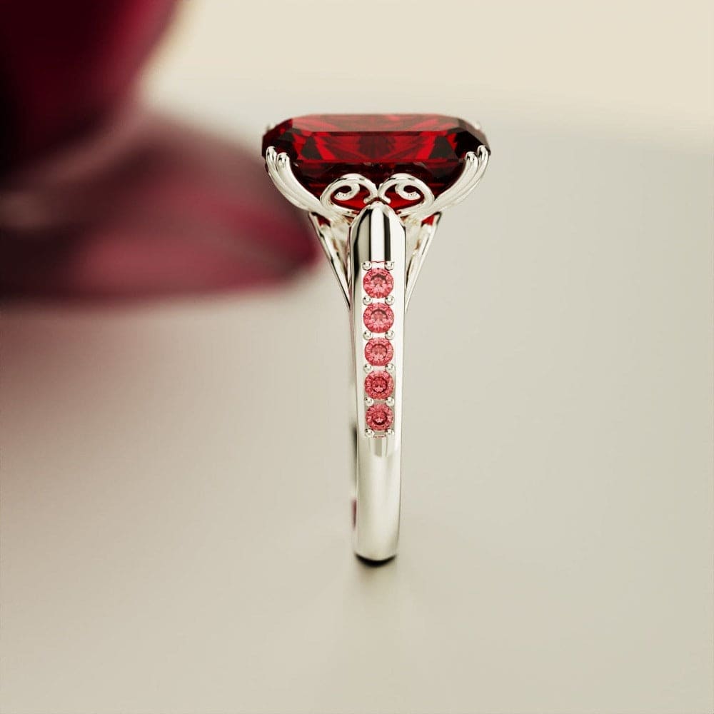 Red Dream: Bague sculptée rubis taille émeraude - Argent Sterling S925
